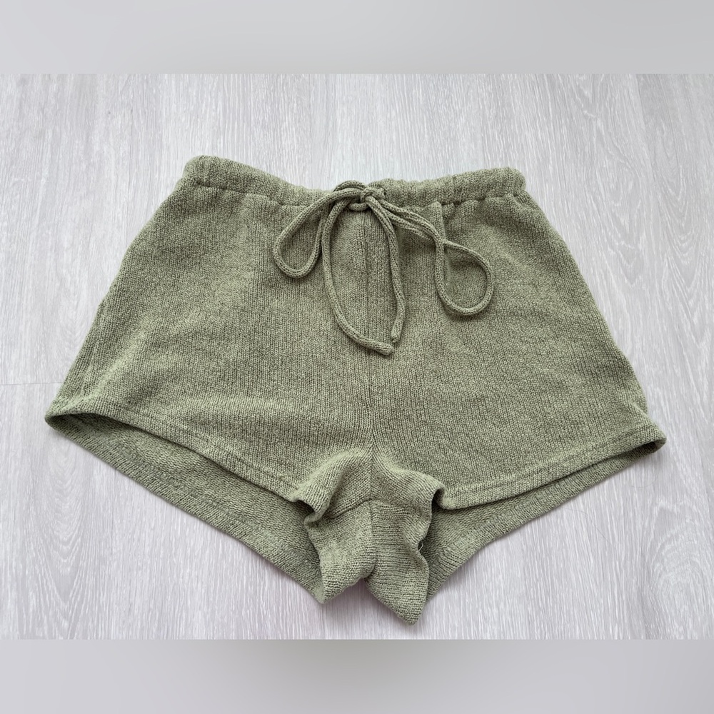 SABO cozy Knit Women's Shorts in Olive Green Size L